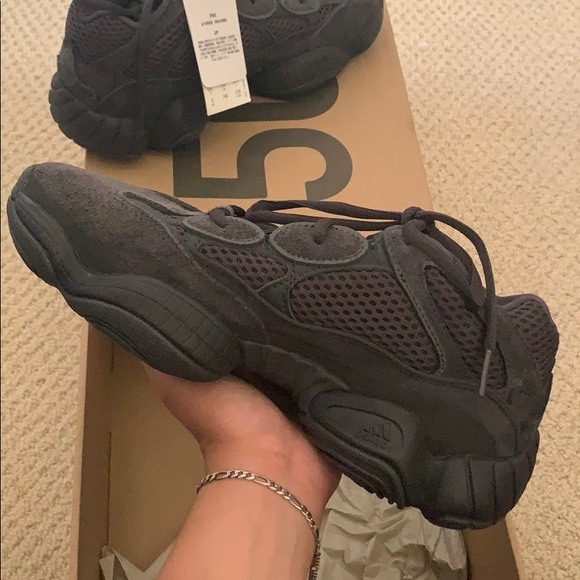 YEEZY 500 - BLACK US SIZE 6 NEW - Picture 3 of 8